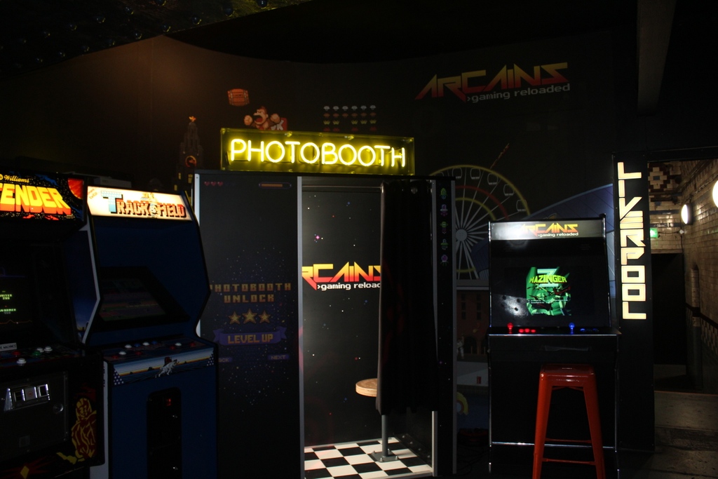 arcainslpl's tweet image. Don’t forget to capture your memories with our Arcains photo-booth 📸🤪

We ❤️ to see your pics! Don’t forget to tag us @arcains_liverpool 😎

Open until LATE tonight, no booking required 📲

Under 18s can game until 9pm 🤩

#arcade #baltictriangle #thingstodoinliverpool