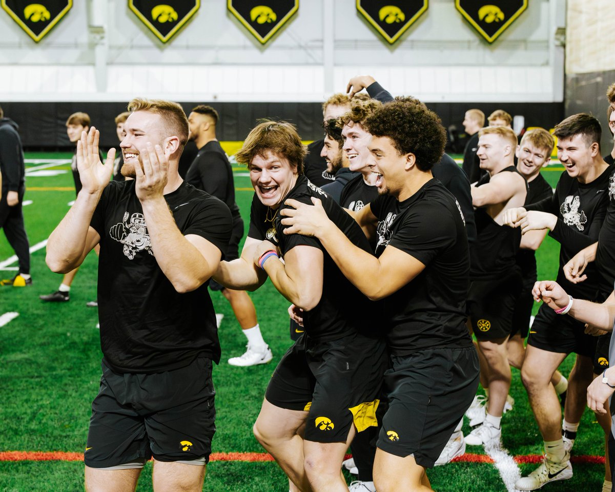 Hawkeye Football tweet media