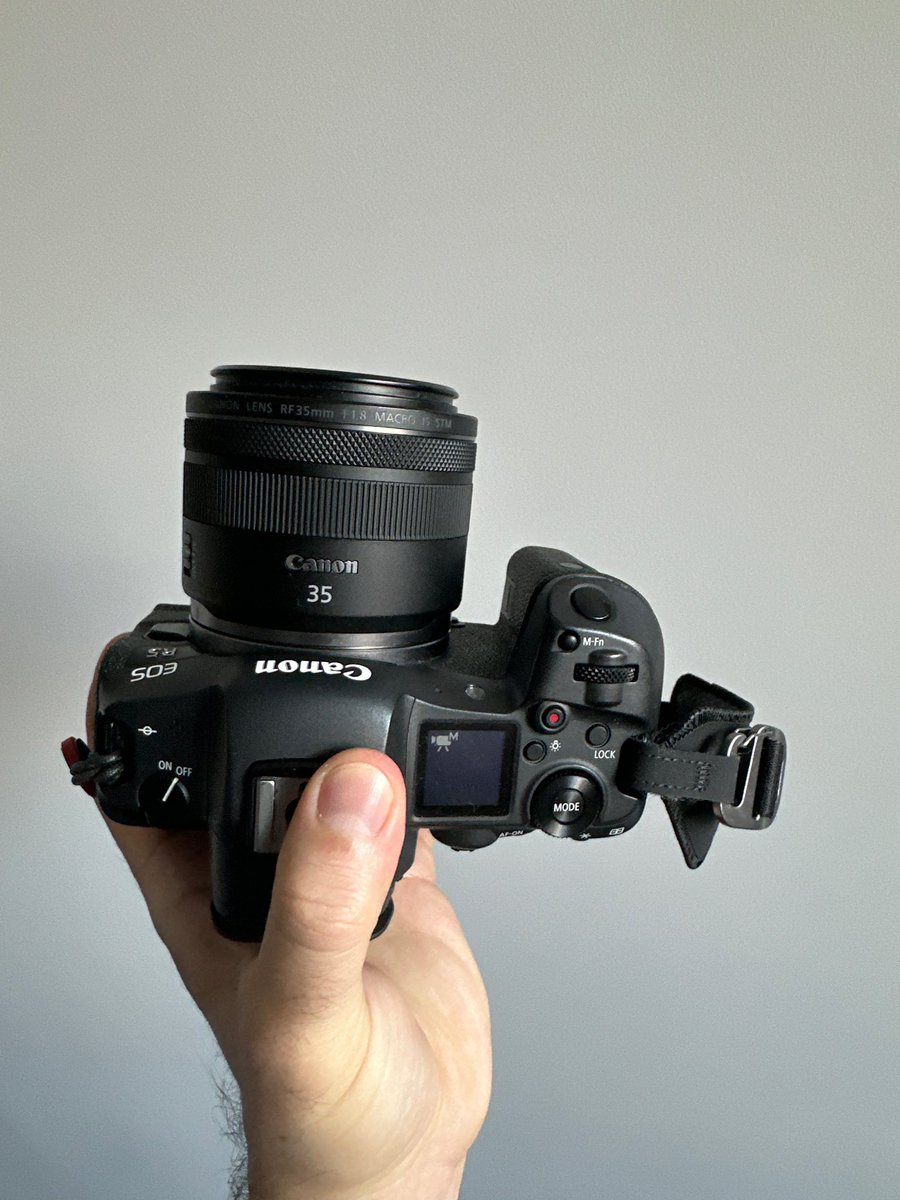 fragique's tweet photo. Rf35mm f/1.8 на диво дуже подобається, IS на R5 з ibis офігенно працює. #rf35 #canon https://t.co/Kar8Hi3vEc