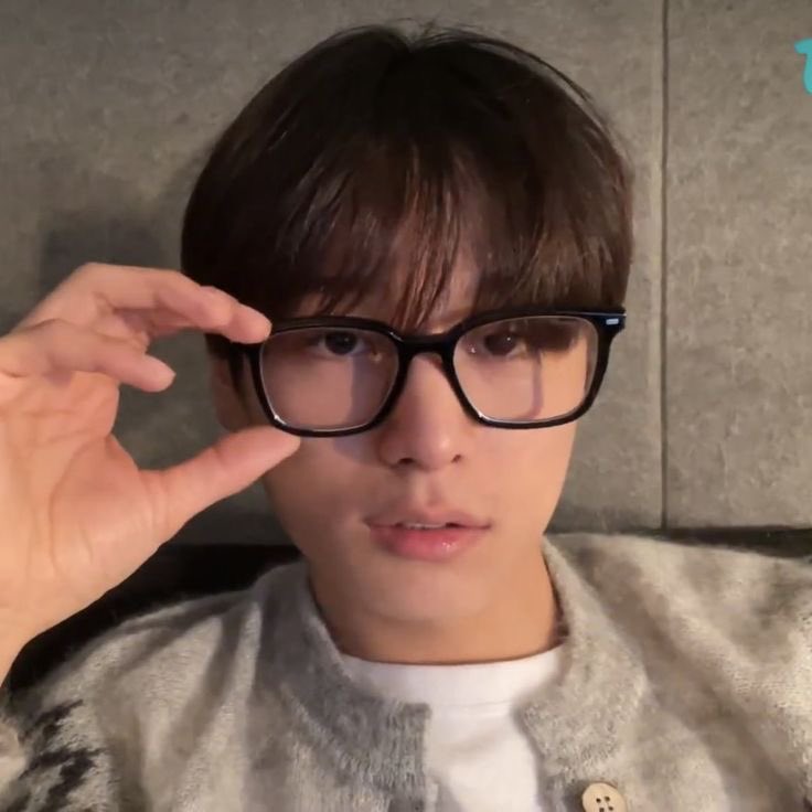 this jjyubi tweet media