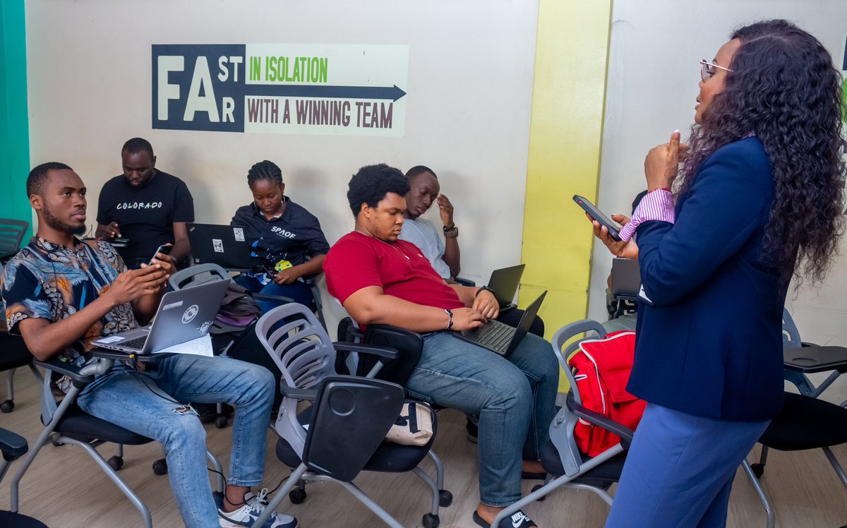 genesystechhub's tweet image. Day 2 of the SIDE Project Masterclass we taught the participants about Human-Centered Design and Storytelling.

#StartupGrowth #Innovatetoimpact #SIDE #Entrepreneurialjourney