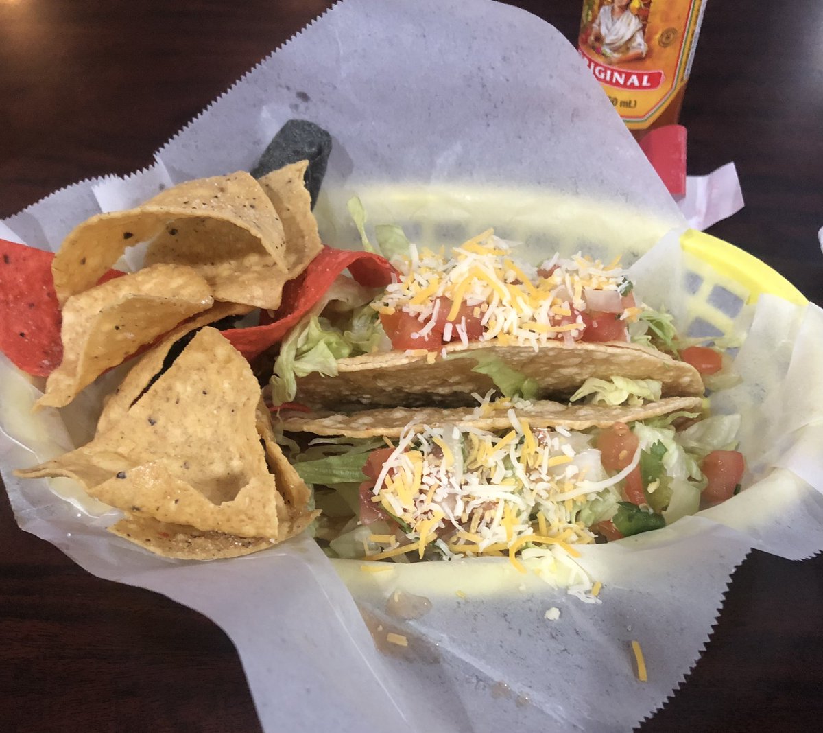 MarcOxoby's tweet photo. Tacos! Bully’s Sports Bar & Grill: chicken (#709). @BullysSportsBar #biglifeintacos https://t.co/WiYzSgGQh7