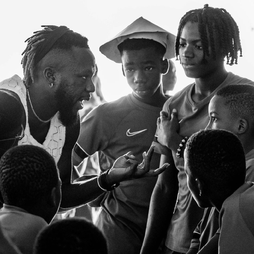 USLLeagueOne's tweet photo. Our king 👑🇬🇭

@OneKnoxSC forward and @right2dream Academy graduate @KingsfordA is a role model for the next generation 👏 https://t.co/SvY0vdKGxX