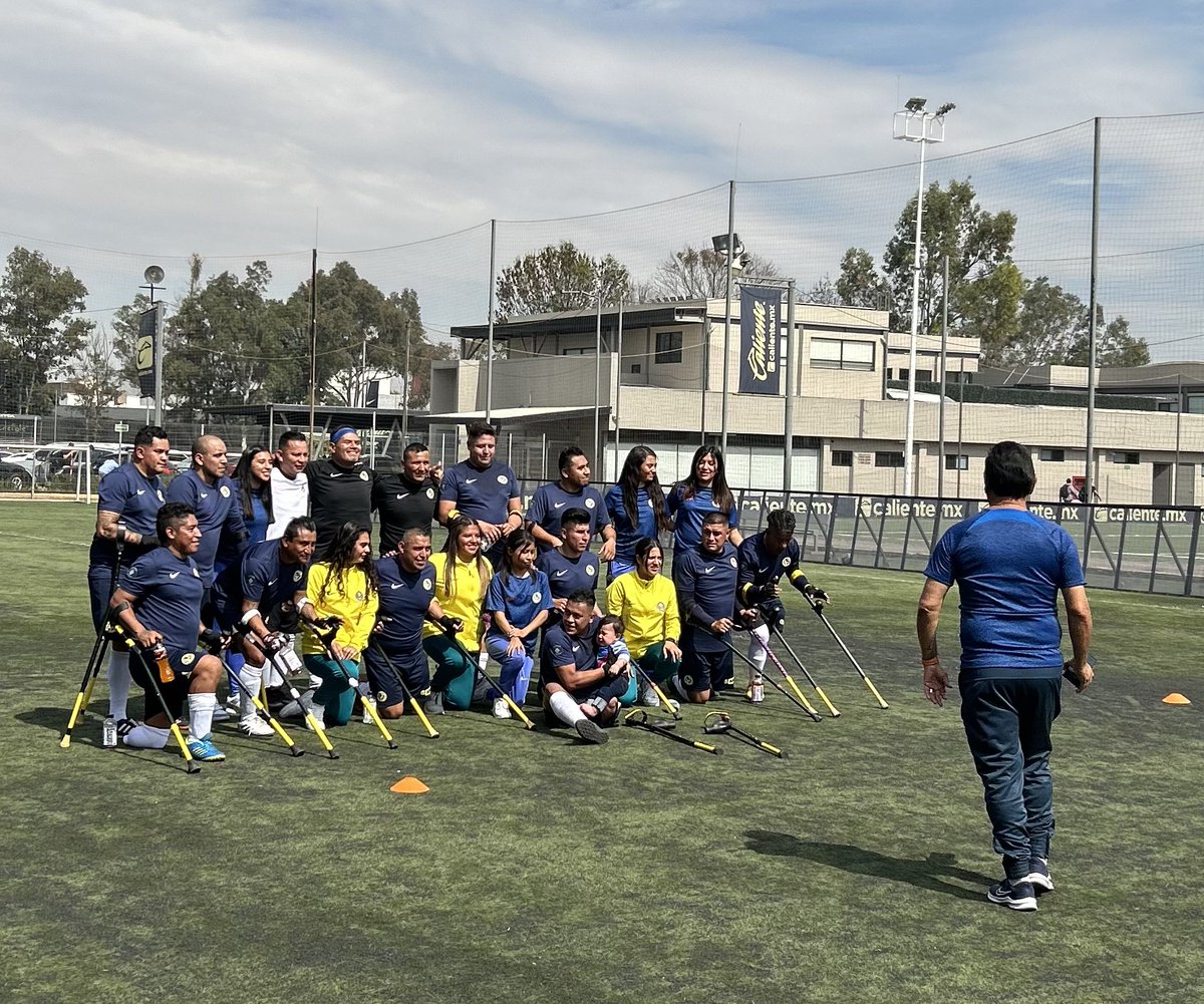 BWiseRBC's tweet image. 1/2 Aarón Flores @DISCAARON, asociado responsable de Diversity, Equality &amp;amp; Inclusion #DEI de #BWISE, debutó como portero del 1er equipo de futbol de personas amputadas de @ClubAmerica. Gran iniciativa en pro de #PcD, donde participamos grax al fichaje de nuestro destacado abogado