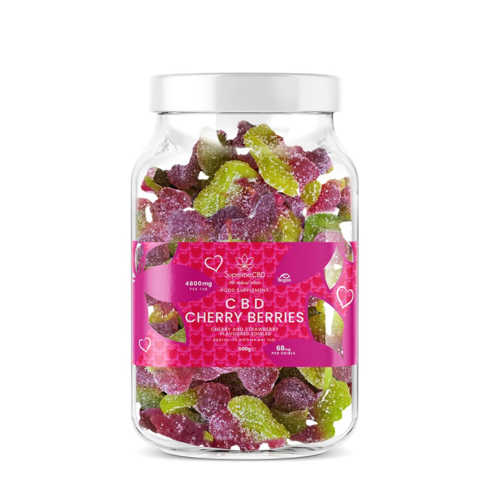 afowler06's tweet photo. Retweet plz ppl 🙏🙏 Just landed 🛬 
This won’t be here for long as it’s a valentines offer only 🔥 4800MG cherry berry gummy’s 👏 DM to order ppl I’ll be doing you a brilliant offer on these tonight only 300 available https://t.co/uwzQZprVyW