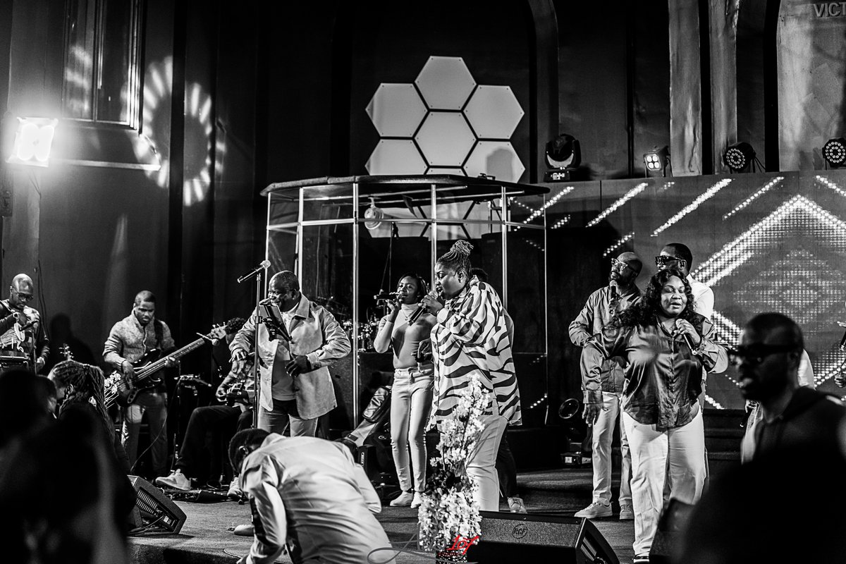 onechoirglobal's tweet photo. @onechoirglobal @Tehillah-season4. To God be the glory. https://t.co/y2SmHwYNiJ