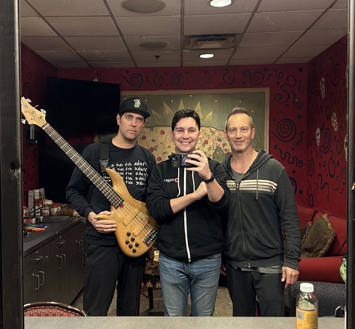It’s been over 6 months since the last time @goldlikejoel and I recorded a pod, so we had to do one ahead of @umphreysmcgee tonight! Stasik joins in the fun as well as we talk about all the drummers they played with, Kris’ return, and an UMBowl teaser Episode coming next week!