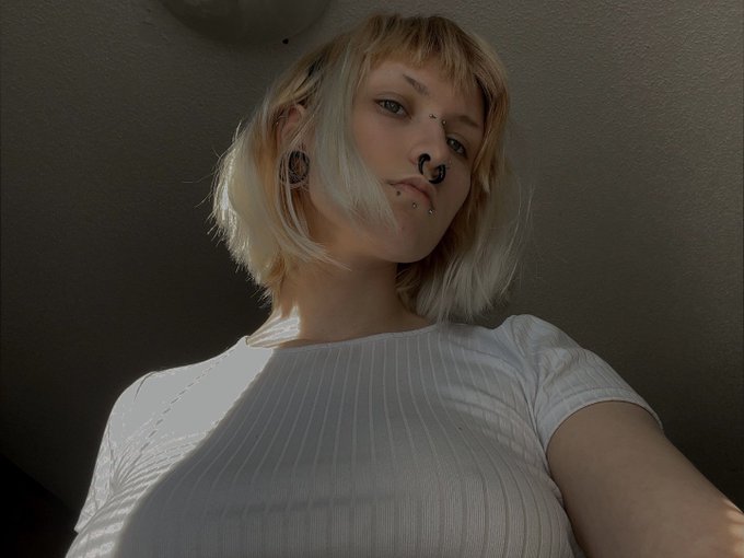 Women with masculine features are elite. https://t.co/MbRYHzwDiV<a href="/tag/newprofilepic"class="tags"><span>#newprofilepic</span></a>