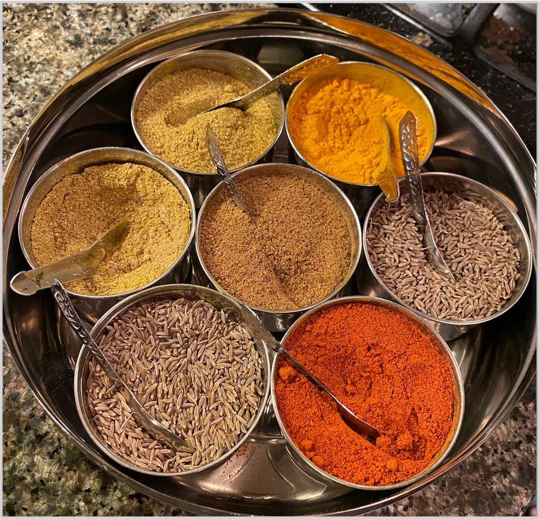 free_style_chef's tweet photo. Want to cook delicious Indian food in your own kitchen? 
I break down the concept into easy 4 steps.
💚 Most popular post on my blog!
🔗 https://t.co/JQhqRUbknk
Let me know if you have any ?s or comments! 👩‍🍳

#indianfood #indiancooking #easycooking #homecooking #justcook #kitchen https://t.co/XN6P4ZVZhk