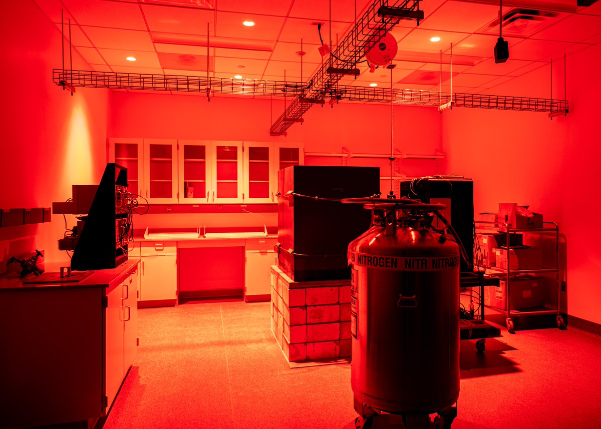 rmfengineering's tweet image. @NIST's Radiation Physics Bldg. underwent a major transformation, expanding its research capabilities and upgrading infrastructure systems. Discover how this project revolutionizes their critical work: bit.ly/3SBgSi5.  
📸: Melody Robbins Photography

#rmfengineering