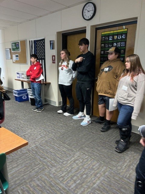 Waterloo 10th graders went on a visit to the FLTCC yesterday.  What a great trip finding out about the programs!  If you want to attend the Tech Center next school year, pick up an application in the Counseling Office.  Due Feb 9 @WaterlooAD @WaterlooFamily @MrKWaterlooHS