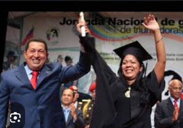 Ministra <a href="/sandraoblitasr/">Sandra Oblitas Ruzza</a>   con sacrificio cursamos postdoctorado en <a href="/FundaCIMiranda/">Fundación Centro Internacional Miranda</a>. cumplimos con requisitos académicos,aún sin recibir certificados,por favor, como fiel defensora del legado del Pdte Chávez,  haga justicia social e instruya su entrega <a href="/dcabellor/">Diosdado Cabello R</a> <a href="/NicolasMaduro/">Nicolás Maduro</a>
