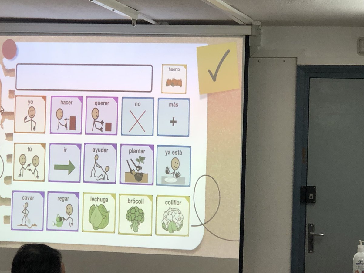 BartraCasas's tweet photo. @BartraCasas ,hoy contamos con Azahara Hurgal, maestra @CeipOliva para explicarnos como el huerto escolar es una herramienta para trabajar diferentes saberes y atender a la diversidad del alumnado.Un claustro comprometido y en continua formación.@cepcordoba https://t.co/fGhid7WYMt