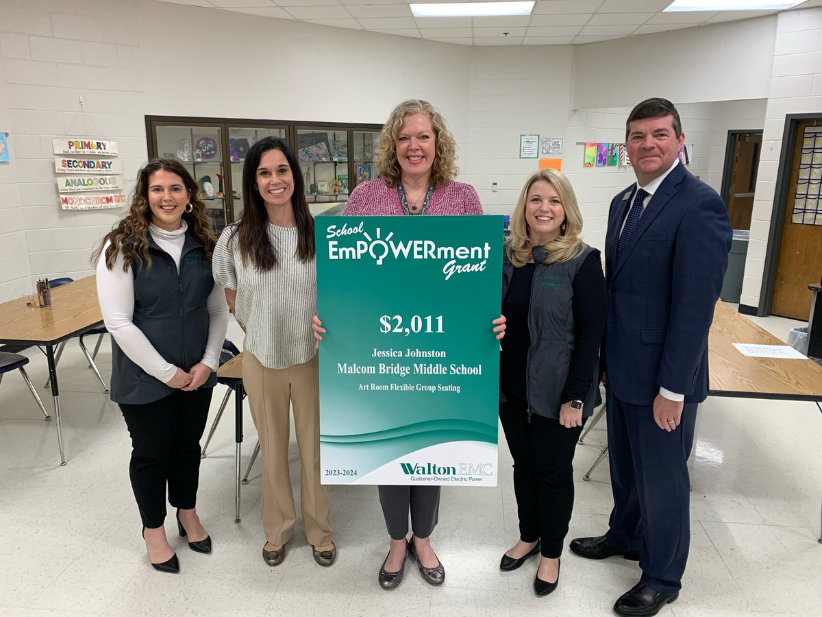 MalcomBridgeMS's tweet photo. 🎨 Congratulations, Mrs. Johnston, for receiving a Walton EMC School Empowerment Grant! We can’t wait to see her plans come to life in the Art Room. We appreciate all that Walton EMC does to support teachers and students in @oconeecoschools. https://t.co/hCzs1TBmLR