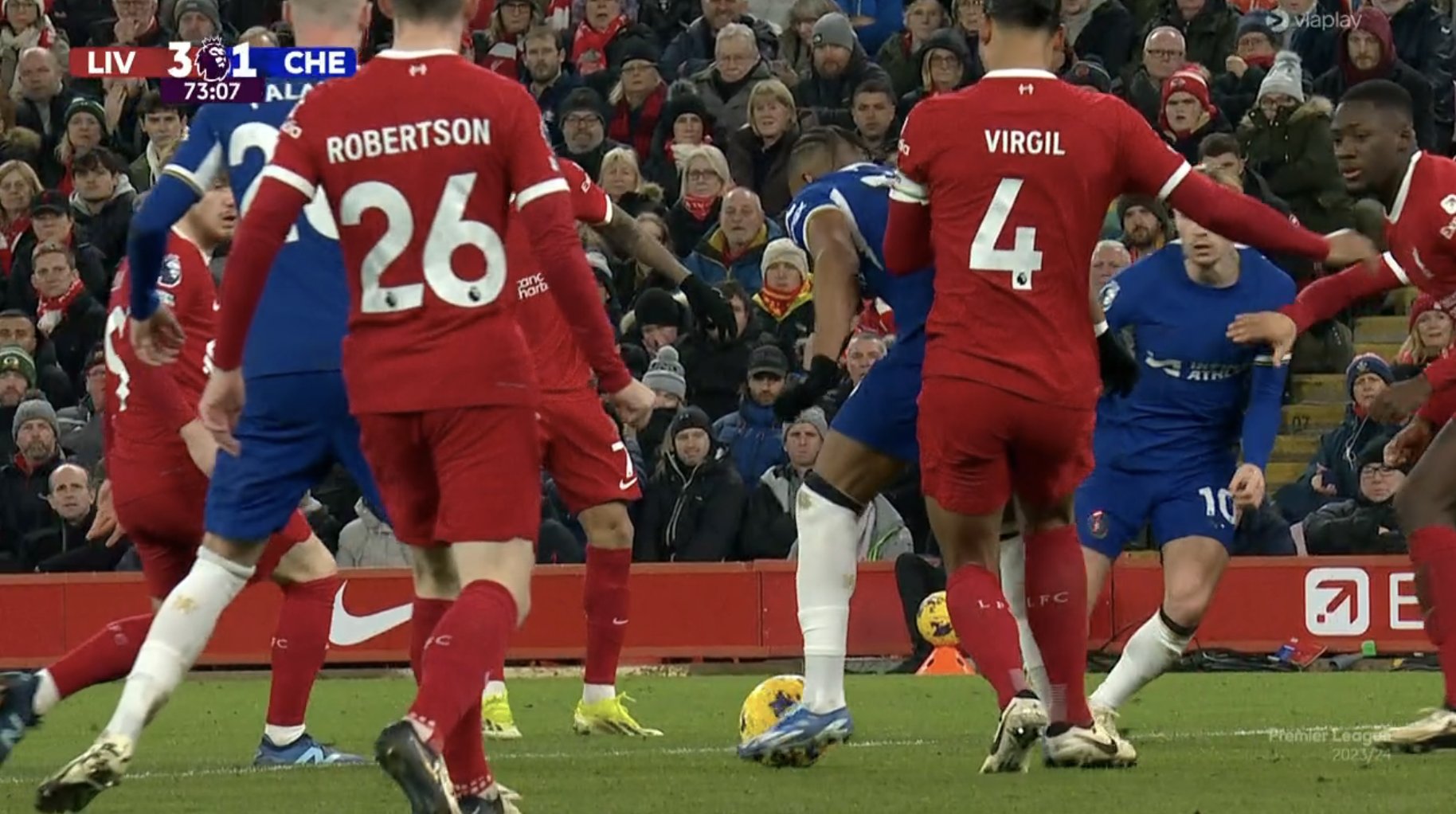 Liverpool captain Virgil van Dijk and Chelsea star Christopher Nkunku were at the centre of another controversial VAR call. Image: Premier League.