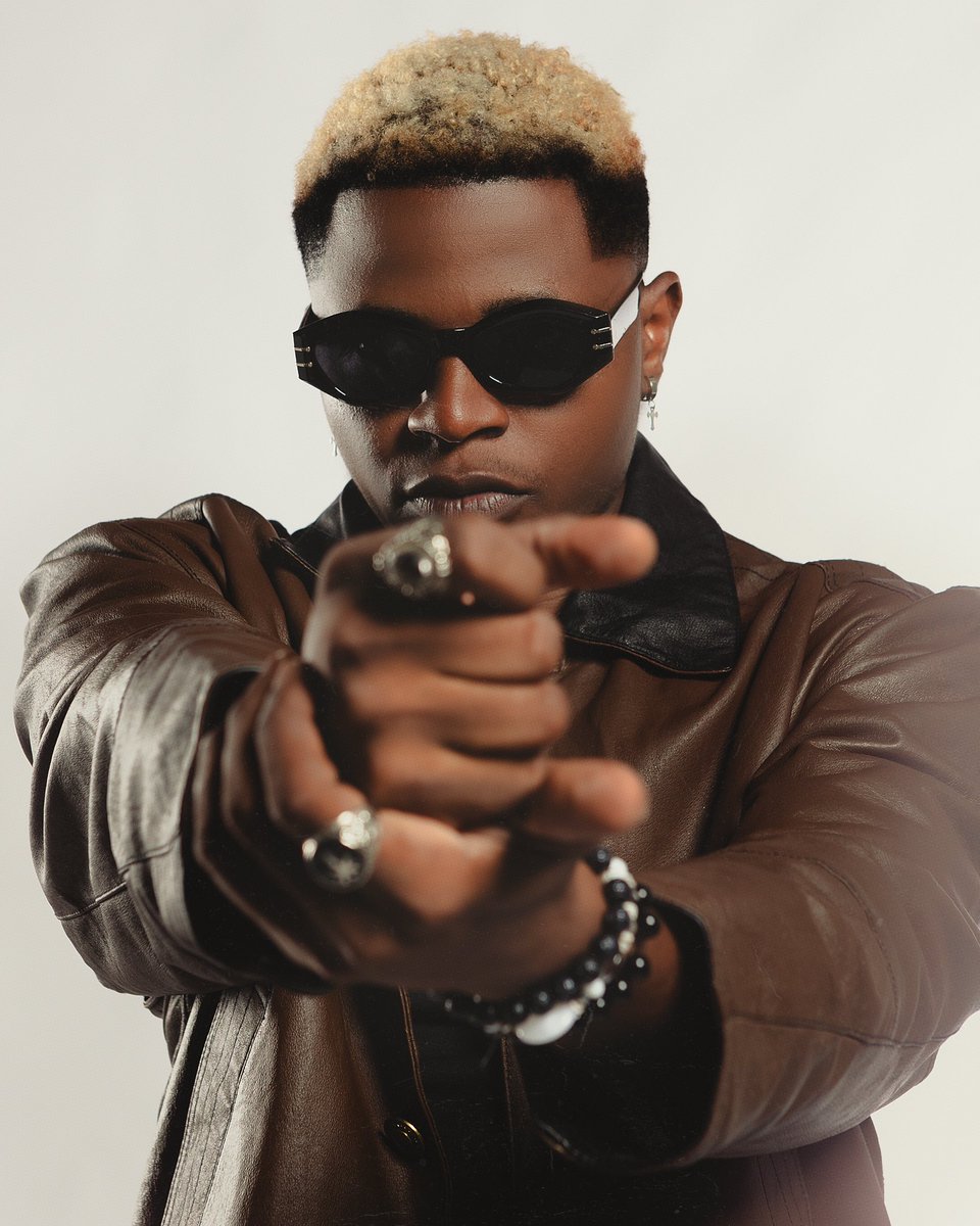 Toyimusic's tweet photo. 🎂+1 Bandit 
Wish you all the best’s and GOD Bless you bandit ,Your a real badman,Keep dropping bangers ,Your time is coming bandit
Live Long Life “YLL”
Happy birthday Toyi
Enjoy your day https://t.co/go5dTRKu4z