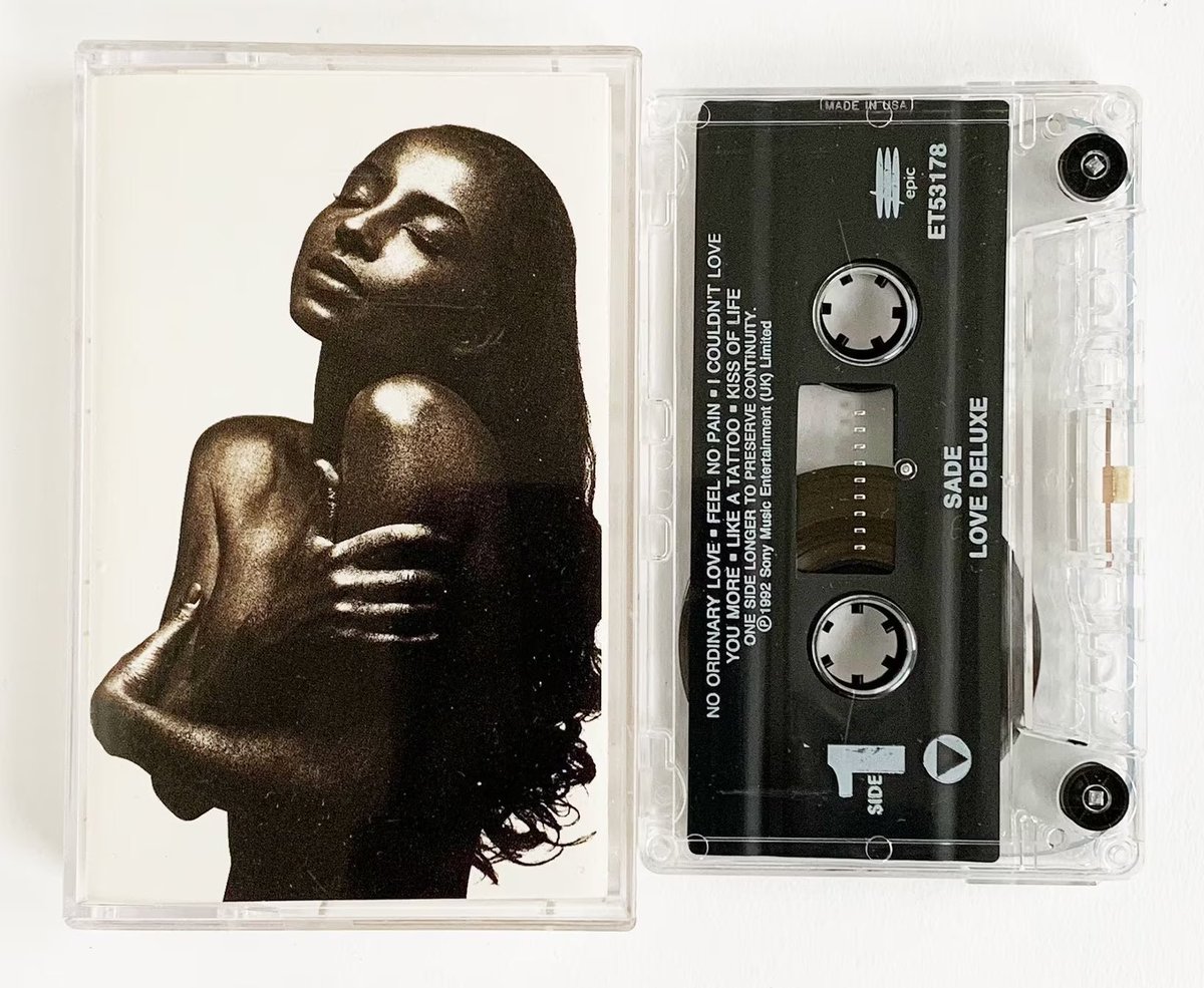 Letícia tweet media