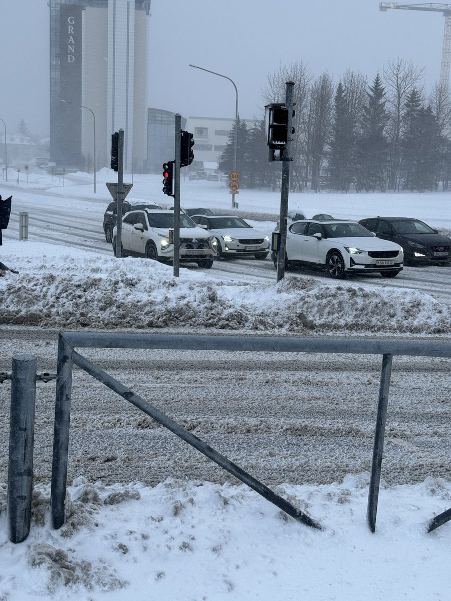 Óskar Ómarsson tweet media