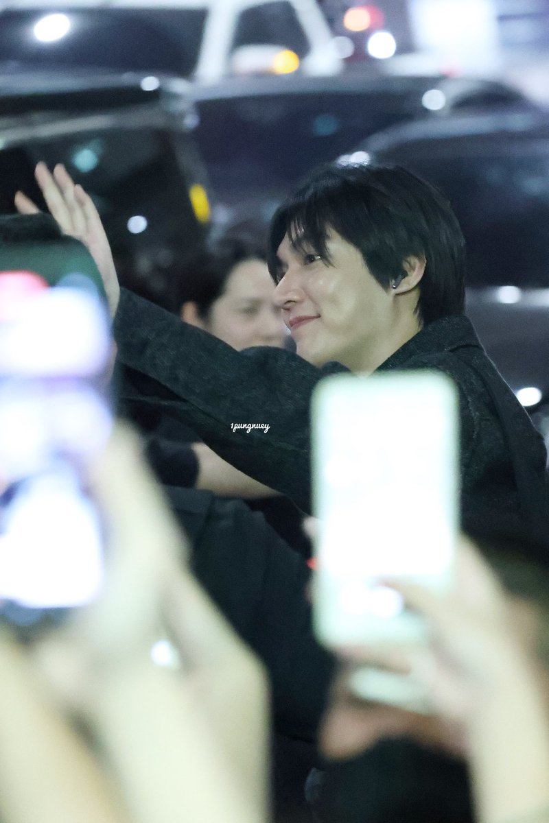 aiinnaho's tweet photo. Lee Min Ho arrived at Bangkok, Thailand for FENDI Event!! #LeeMinHo #pctto https://t.co/e8Mic7GkO0