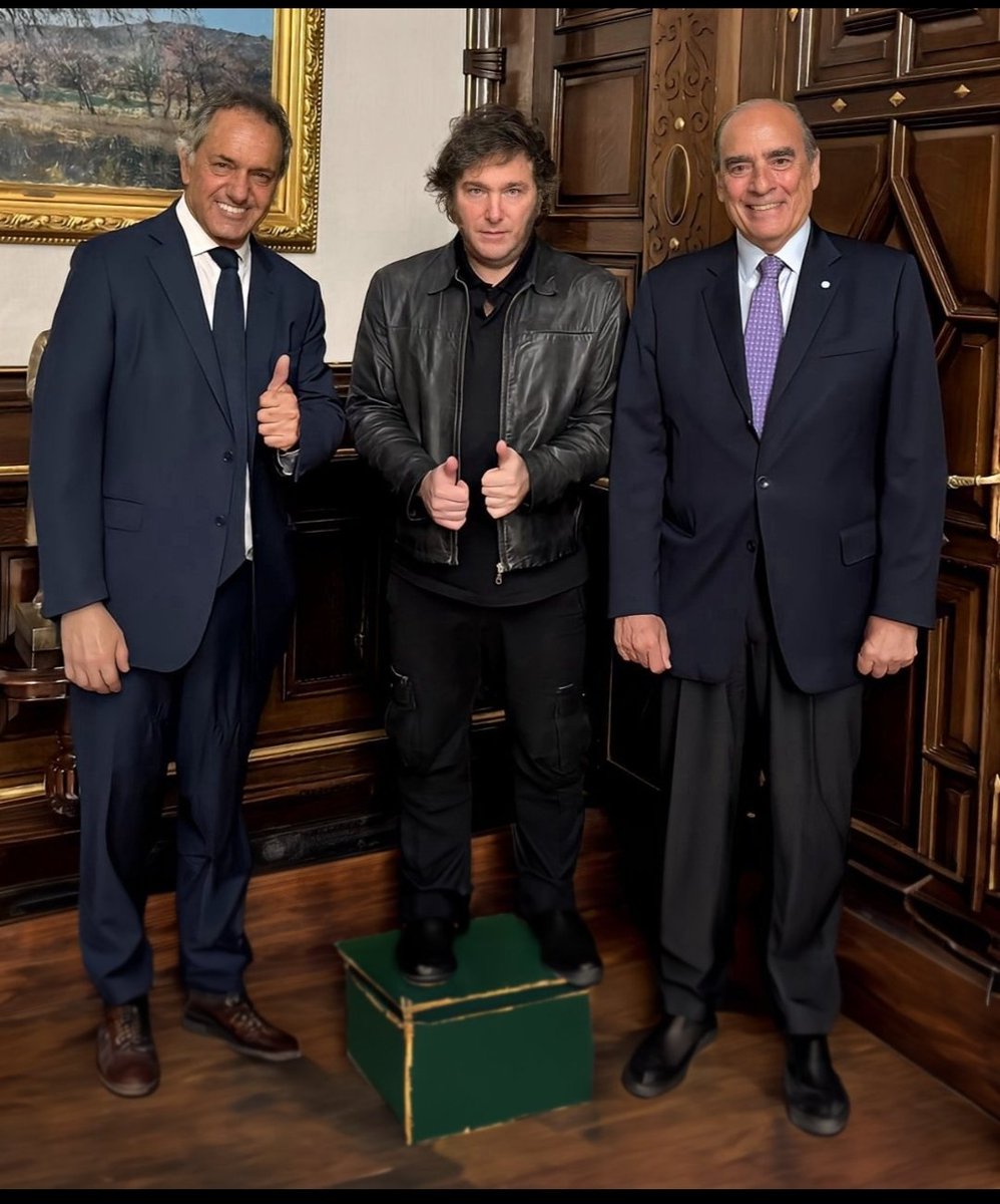 zoodiaco 🌐 tweet media