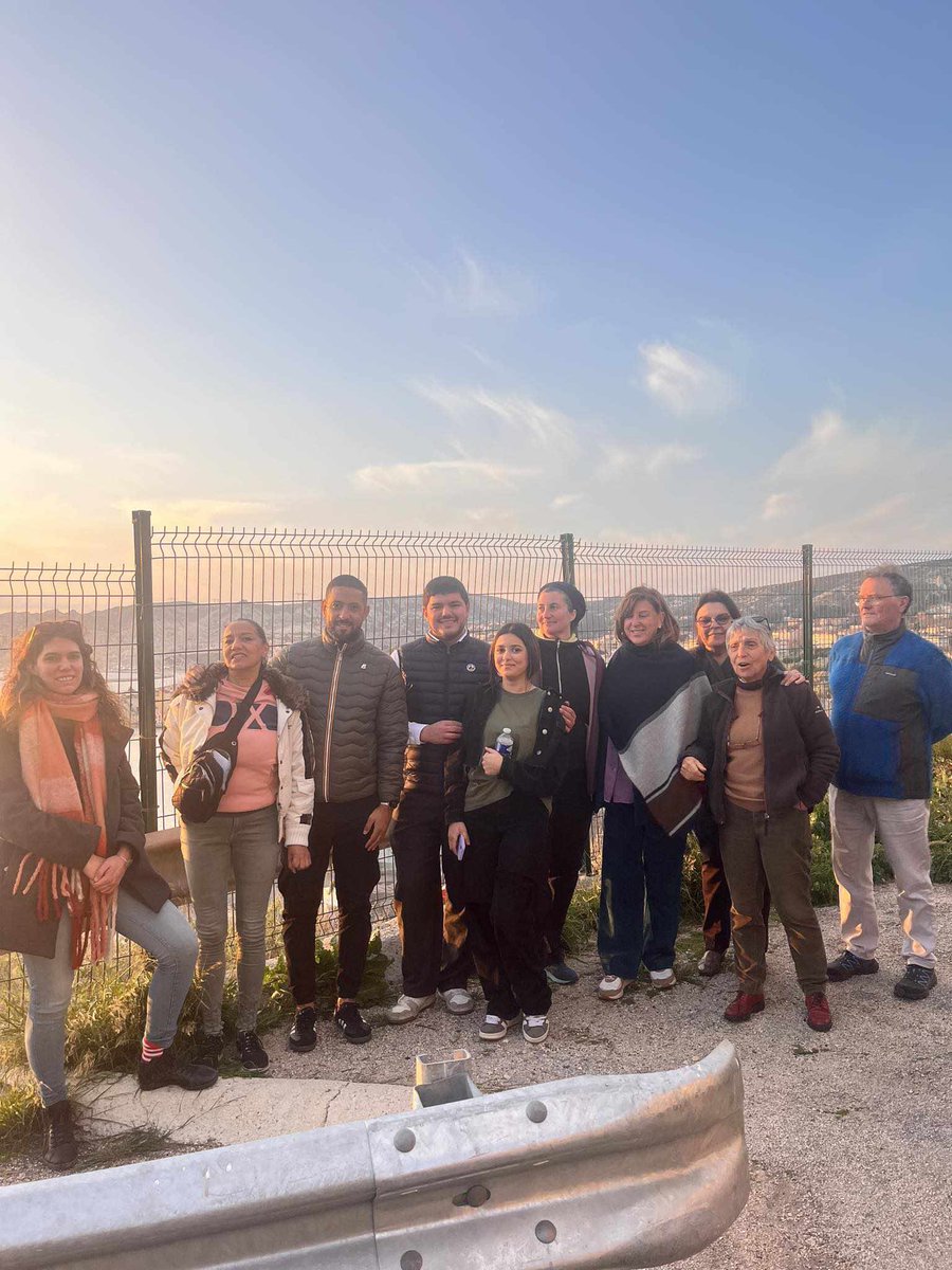 Avec @cjuste13 nous accueillons @AnnaDeparnay députée 🇪🇺 Allemande au port.

L’Europe doit protéger nos fonds marins et nos côtes. Une solution pour ces bateaux de croisière et marchandise doit être trouvée et l’Europe doit accompagner les collectivités locales dans ce sens.

AK