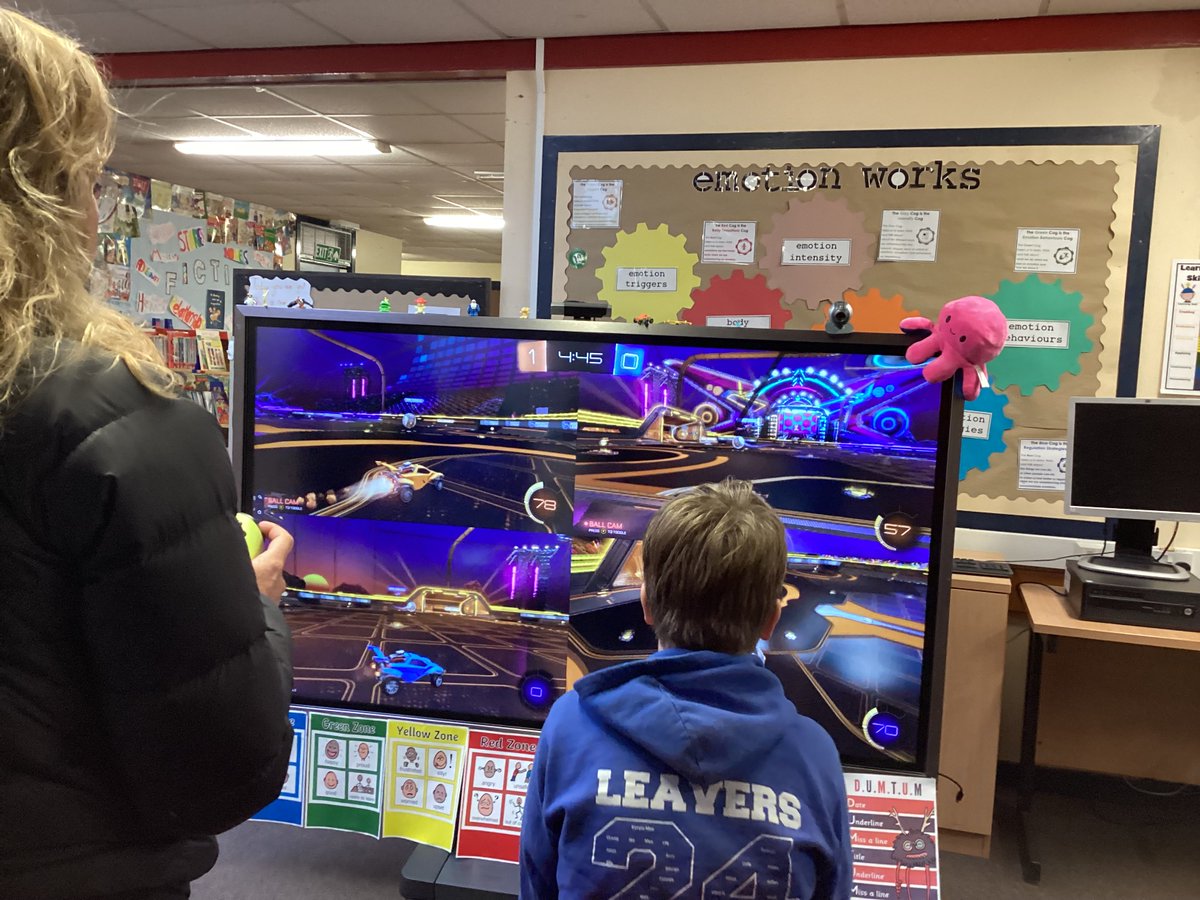 BorrowfieldPS's tweet image. Thank you so much to @EsportsAngus for hosting our Play and Stay online safety afternoon with P6, P6/7 and P7. We hope the grown ups all enjoyed it as much as the children enjoyed showcasing their learning! #DYW #GamingInEducation