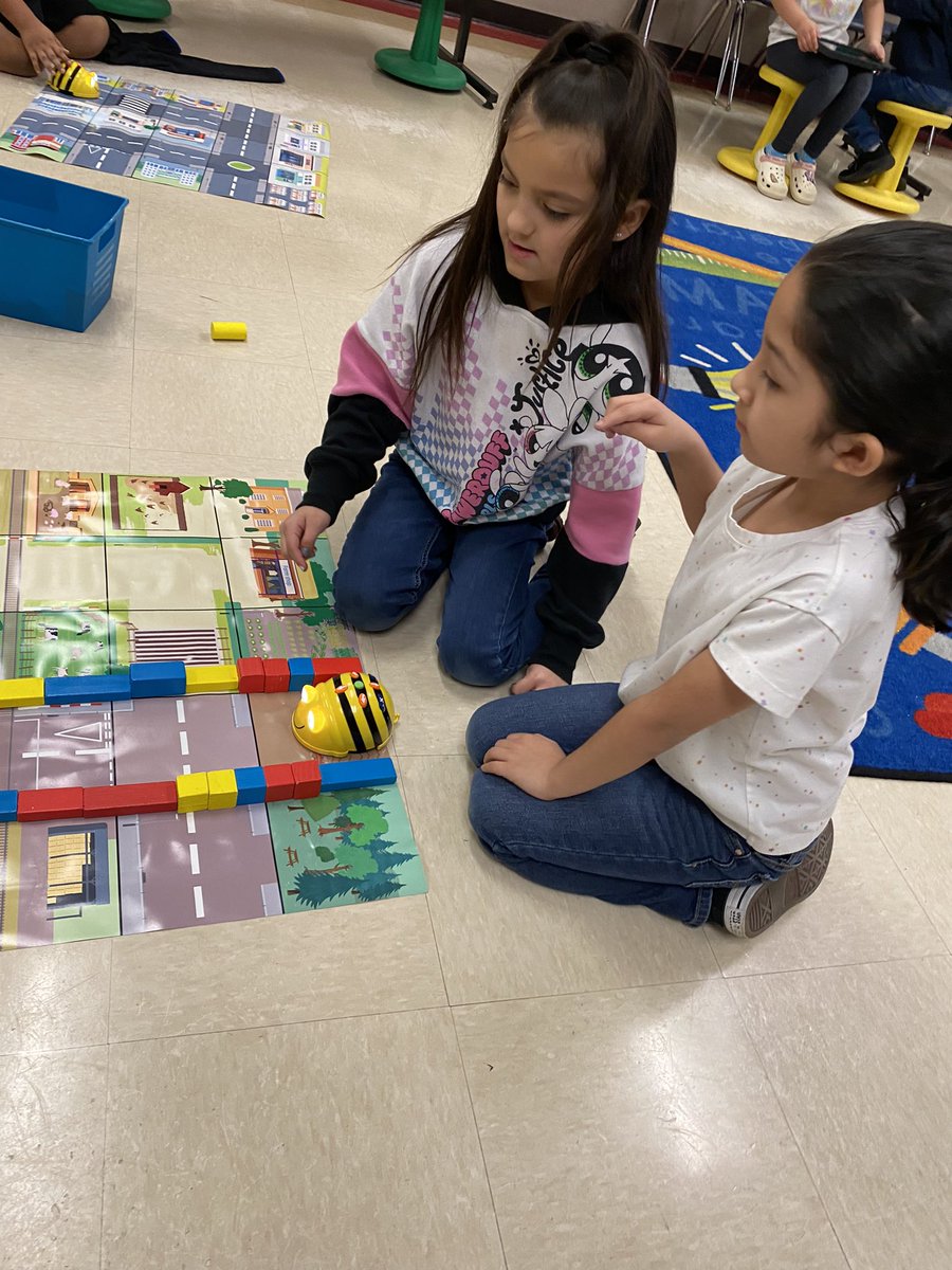 Hillary Webb tweet media