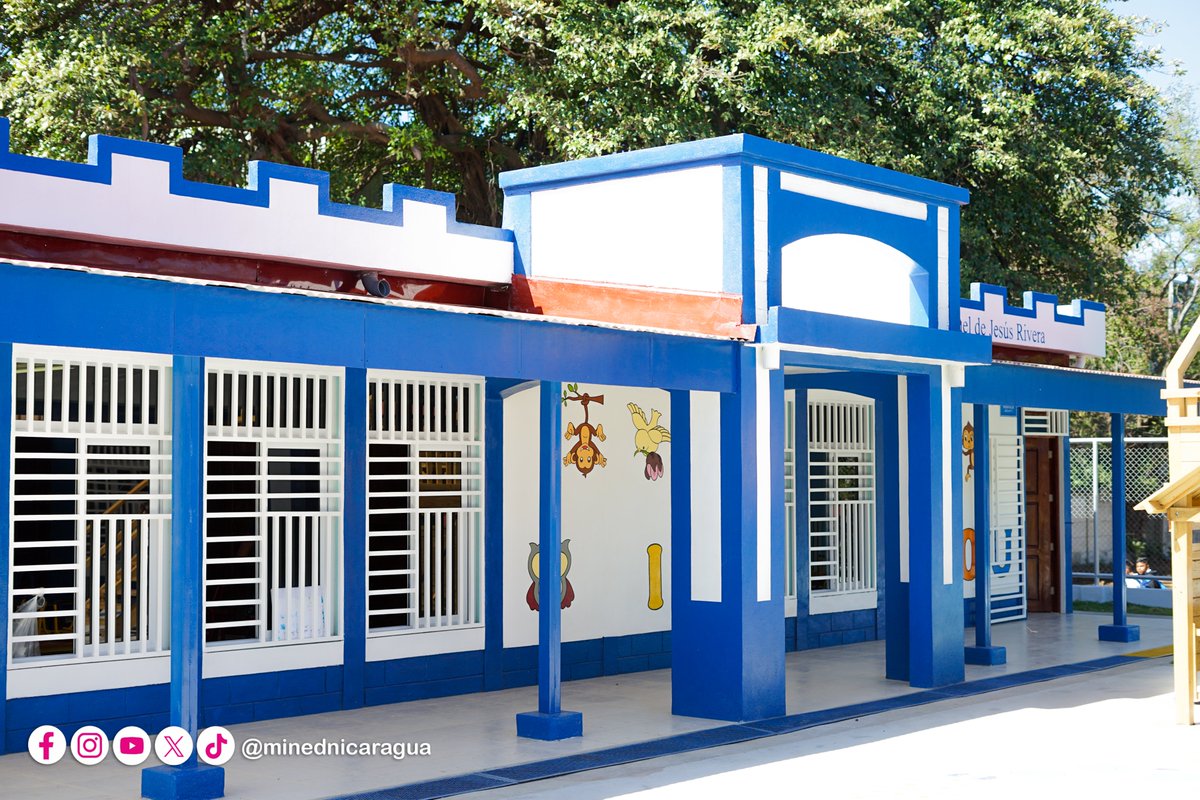 En Bendiciones y Victorias, inauguramos el Centro Escolar Blanca Stella Aráuz (Chiquilistagua), Distrito III, Managua.

✅Obras ejecutadas

✅Construcción de: 24 aulas de clases, área administrativa, 4 batería sanitaria, biblioteca, área de cocina y comedor, plaza cívica, cancha
