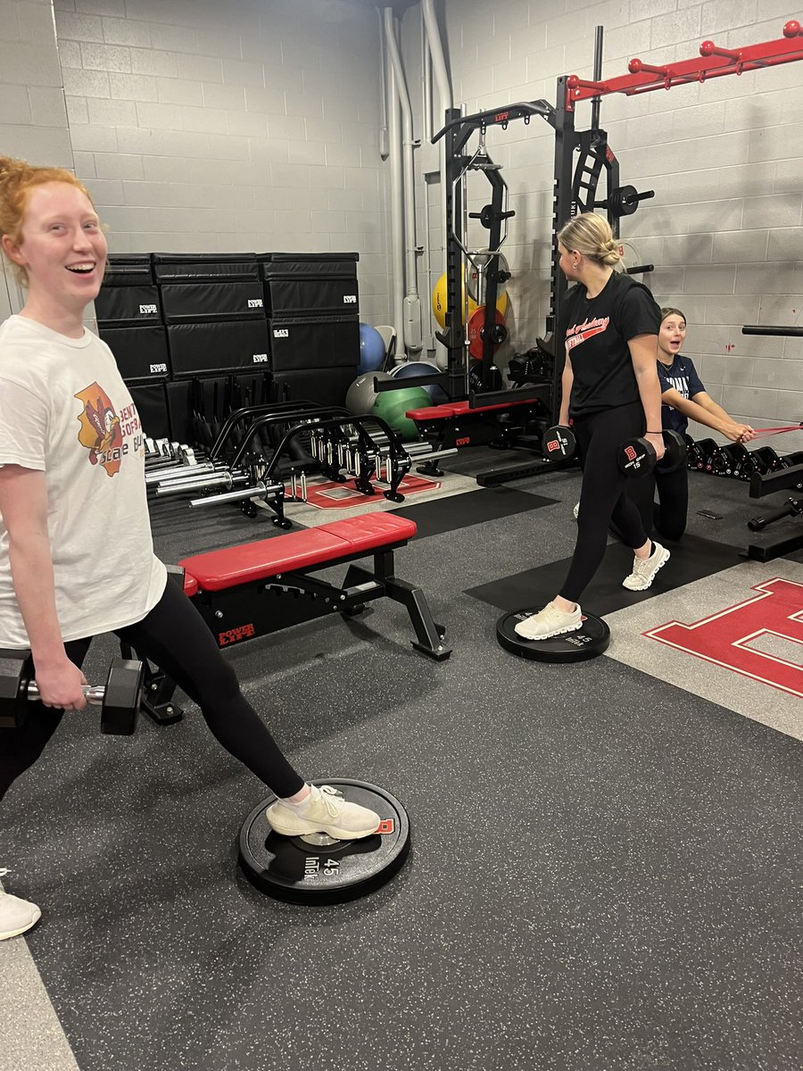 Benet Varsity Softball tweet media