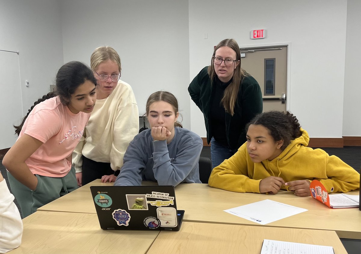In collaboration w/ <a href="/NationalHistory/">National History Day</a> &amp; sponsored by <a href="/NHPRC/">NHPRC</a>, our co-director <a href="/PetersonRae/">Lindsey R. Peterson</a> worked with students from Iowa to develop methods for critically analyzing primary sources and including them into their NHD research using CWRGM's collection &amp; outside primary sources.