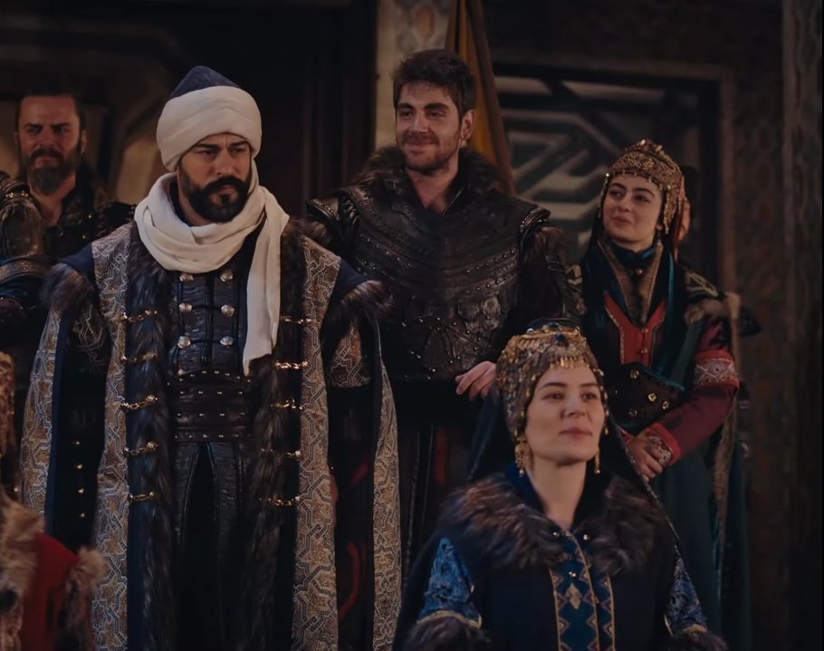 Yildizcagriati5's tweet photo. devletli aile 

#YüzüncüBölümMalhun
#CihanDevletiOsMal
#GazilerBaşıMalhun https://t.co/V88GzZkcyJ