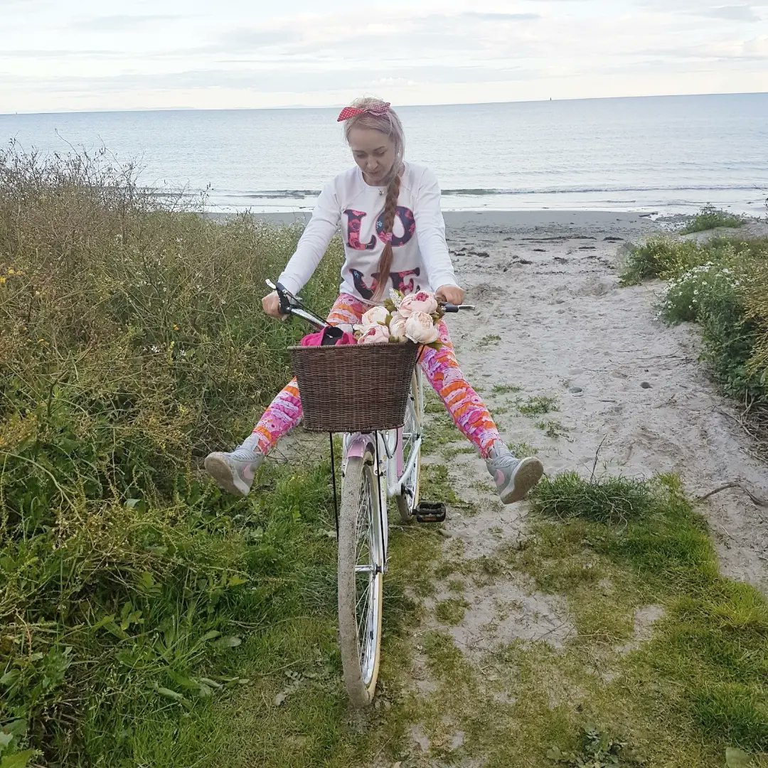 matuizo's tweet photo. @VodafoneUK #VodafoneTreats One of my New Year's resolution to get on the bike more often https://t.co/7WdaspODfZ