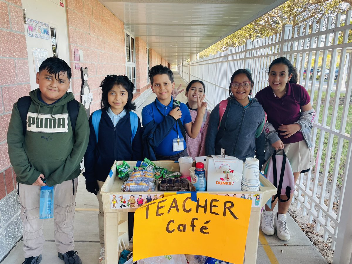 MrsSMendozaCPE's tweet photo. 4th gr #newcomers hosted Teacher Cafe on this chilly morning. Confidence Booster! #ELsCan #EBs #ELs #SupportingELs @blackbearsroar https://t.co/sg2iQhJv7x