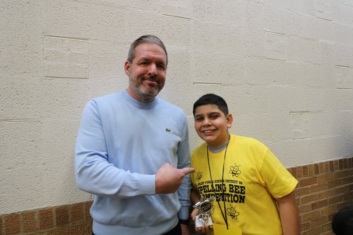 Joliet Schools 86 (@joliet86spanish) on Twitter photo ¡Felicidades a los ganadores del concurso de ortografía de nuestras escuelas primarias! Los ganadores incluyeron 1er lugar de <a href="/ThigpenD86/">Thigpen Elementary</a>, 2do lugar de <a href="/CulbertsonD86/">CulbertsonElementary</a>, 3er lugar de <a href="/WoodlandD86/">Woodland Elementary</a> y 4to lugar de <a href="/FarragutD86/">Farragut Elementary</a>. #D86Hope ¡Felicidades a los ganadores del concurso de ortografía de nuestras escuelas primarias! Los ganadores incluyeron 1er lugar de <a href="/ThigpenD86/">Thigpen Elementary</a>, 2do lugar de <a href="/CulbertsonD86/">CulbertsonElementary</a>, 3er lugar de <a href="/WoodlandD86/">Woodland Elementary</a> y 4to lugar de <a href="/FarragutD86/">Farragut Elementary</a>. #D86Hope