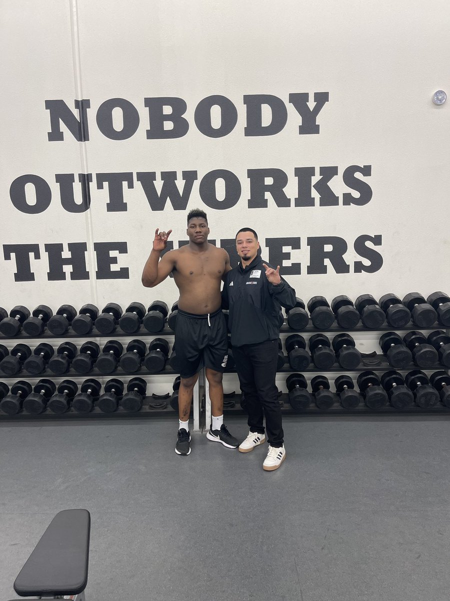 Daeshon morgan (@daeshonmorgan06) on Twitter photo #AGTG After a great talk with <a href="/coachgabetorres/">Gabe Torres</a> I’m truly blessed and honored to receive my 5th Division 1 offer from the university of Arkansas State.
<a href="/coachgabetorres/">Gabe Torres</a>
<a href="/CoachReynolds81/">Vince Reynolds</a>
<a href="/CoachButchJones/">Butch Jones</a> #AGTG After a great talk with <a href="/coachgabetorres/">Gabe Torres</a> I’m truly blessed and honored to receive my 5th Division 1 offer from the university of Arkansas State.
<a href="/coachgabetorres/">Gabe Torres</a>
<a href="/CoachReynolds81/">Vince Reynolds</a>
<a href="/CoachButchJones/">Butch Jones</a>