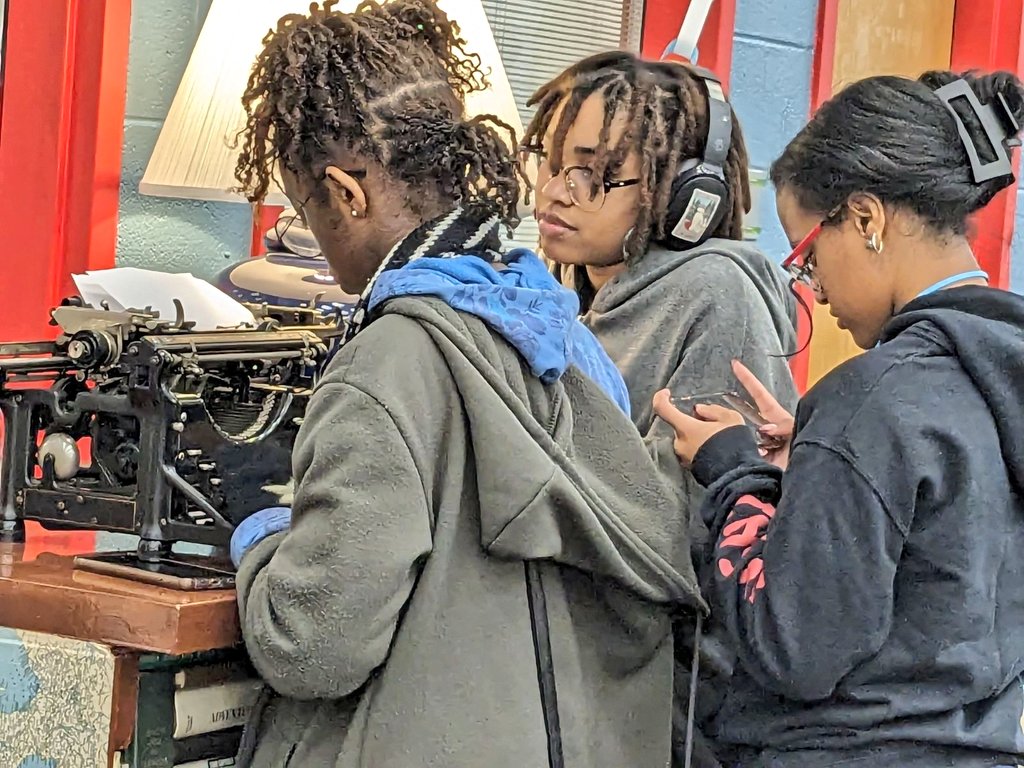 #typewriter @CardinalsLHS #library #makerspace 'How did they fix their mistakes?' #technology.