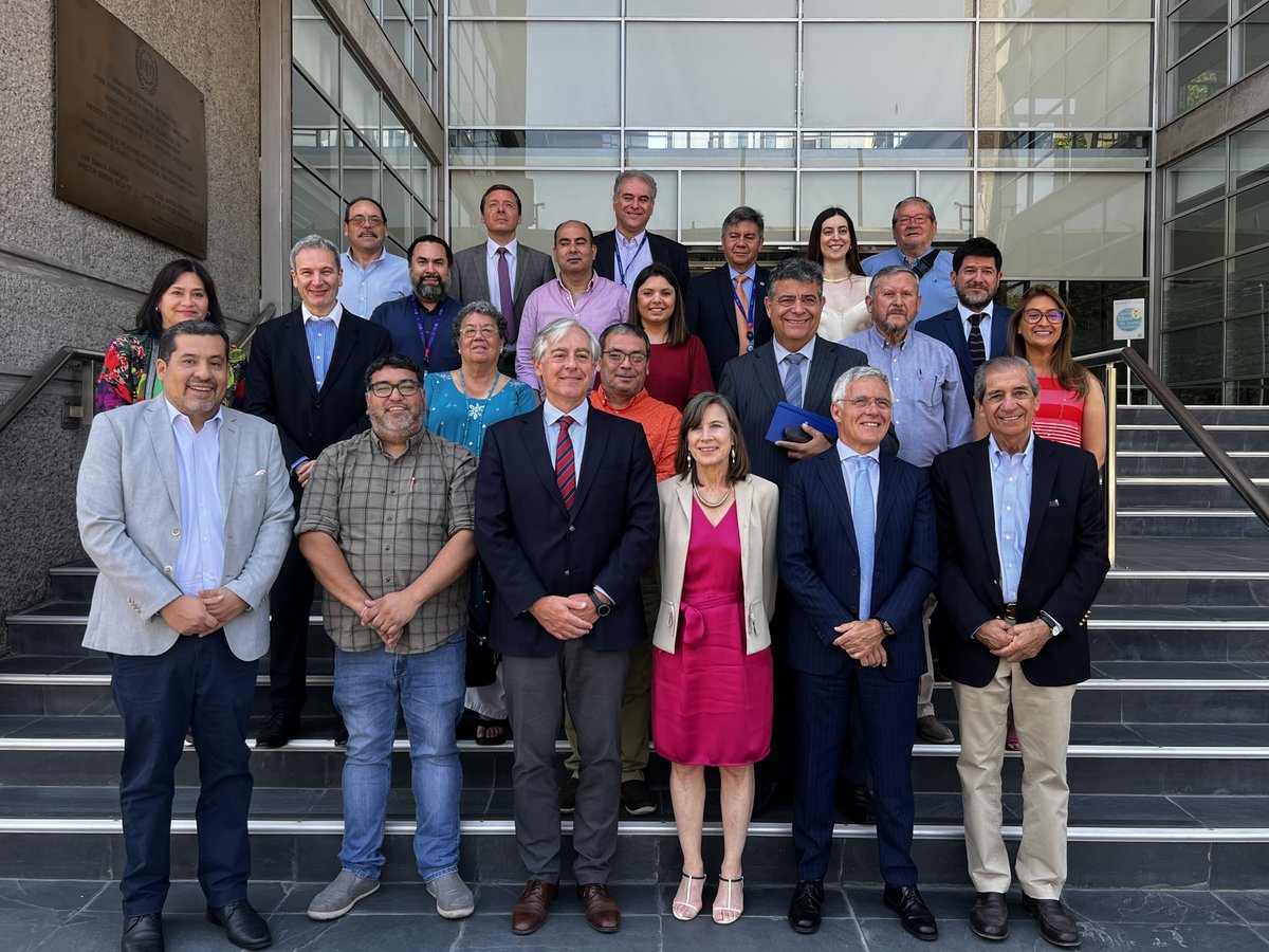 👥La actividad contó con la participación <a href="/MintrabChile/">Trabajo y Previsión Social</a>, organizaciones como <a href="/Cutchile/">CUT Chile ✍️🗳</a>, CAT, <a href="/Central_UNT/">central unt chile</a>, <a href="/centraldetraba1/">Central de Trabajadores CTCH</a>, <a href="/CPCchile/">CPC</a>,  así como la presencia de <a href="/OITconosur/">OIT ConoSur</a>, Fabio Bertranou, Patricia Roa, y los especialistas Karen Curtis y Horacio Guido.