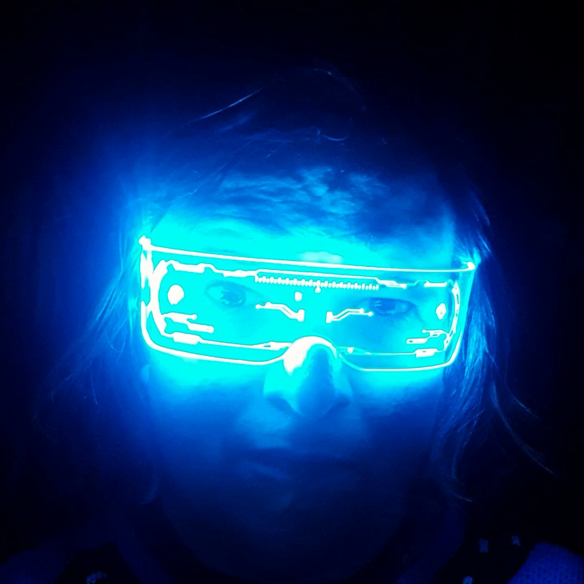 AlexCBillingham's tweet photo. Ai!
 A.N.N.A is coming.

Swinging gently back into my @SMQB_UoB residency. Getting to work with UOB scientists on how Ai &amp; humans see the world. 

Feels so nice to have time to explore this topic and learn new skills. 

#artiststudio #aiart #nurodivseartist #smqb #uob #liveart https://t.co/hLD9iQiT1a