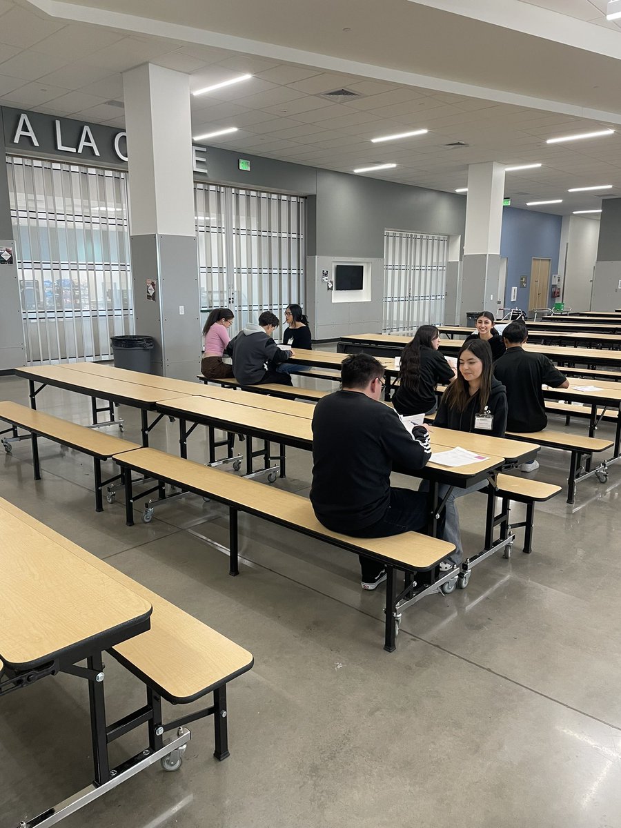 MTLiss79's tweet photo. Health Science/ Sports Med students working with HSS students on mock interviews #workplacewednesday
@CTEinWCSD @wcsdsacte https://t.co/O1VNmaYGsZ