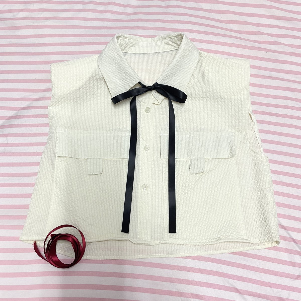 myhandstuff's tweet photo. ส่งต่อเสื้อแขนกุด Littlesoulmate ทรงน่ารักมากใส่สบาย มีโบว์ให้ 2 สีค่า (ดำ/แดง)🎀
👗: อก 36 ยาว 17
💰: 200 รวมส่ง from 350 (new in pack)

#stylistshop #cintageshop #bemingbkk #เสื้อผ้ามือ2 #ส่งต่อเสื้อผ้ามือ2 #เสื้อผ้ามือสอง #ส่งต่อเสื้อผ้า #เสื้อผ้ามือสองราคาถูก #Littlesoulmate https://t.co/d0LA0arcS5