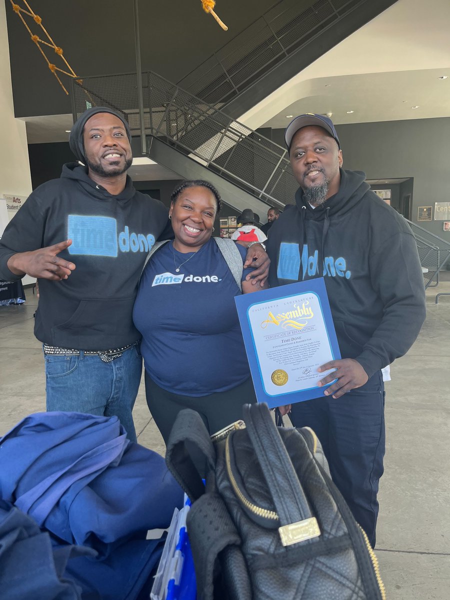 Great vibes at the 2024 Record Expungement Clinic this weekend in Los Angeles!

Take a peak at this AMAZING award that we received in recognition for our expungement and resources fairs! We’ll never stop fighting for second chances! 💙