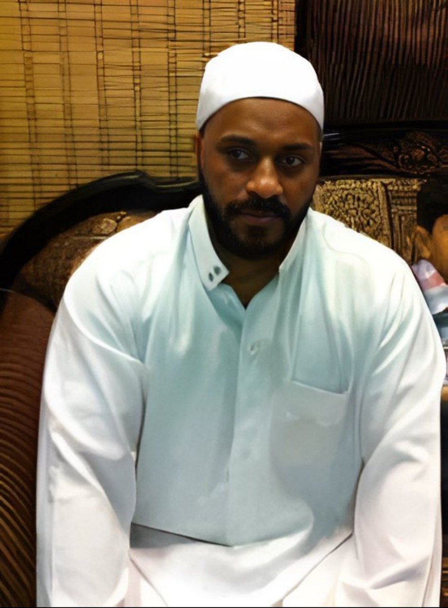 abonif2008's tweet photo. إعدام شاب شيعي بريء في
مملكة الإرهاب والوهابية السعودية

نفذ النظام الوهابي السني في السعودية حكم الإعدام بحق
" عون بن حسن بن رازي آل أبو عبد الله "

الناشط الحقوقي من سكان منطقة العوامية بالقطيف
بتهمة ملفقة تتعلق بالإرهاب . https://t.co/sw6jeAdBvK