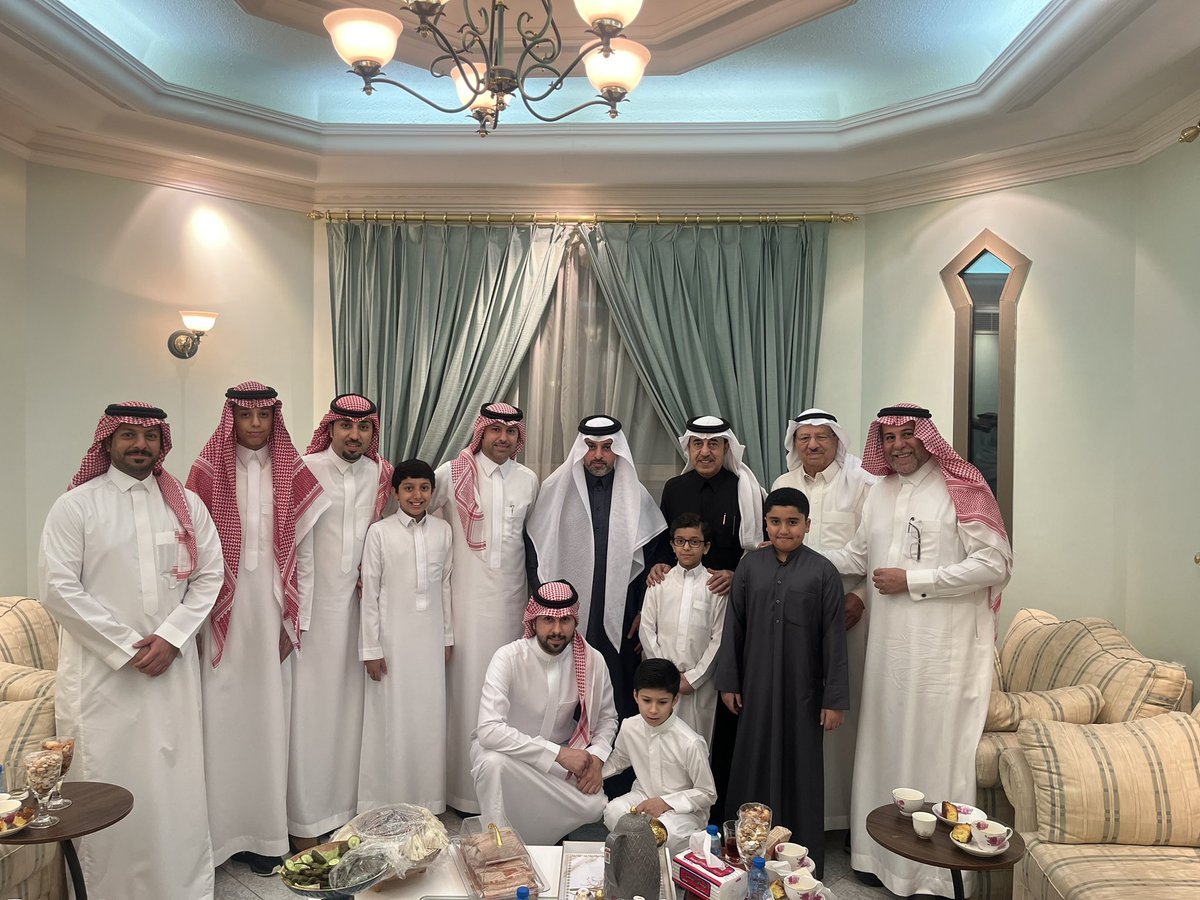 | مــبــادرة قُــرْبـى | 

تشرف أعضاء مجلس الأسرة بزيارة العم :

عبدالله بن أحمد بن ناصر الزيد  آل ملحم حفظه الله

وذلك ضمن #مبادرة_قُرْبى والذي تهدف لزيارة المجالس الأسبوعية وكبار الأسرة تحقيقاً للمعاني السامية لصلة الرحم والتواصل بين أفراد الأسرة.

#أسرة_آل_ملحم