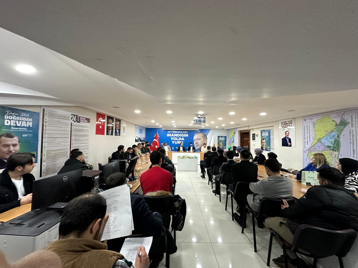 AkgencZburnu's tweet photo. İlçe GK Başkanımız @emrehansav 'ın riyasetinde, İl GK Yönetim Kurulu Üyemiz @omeralpcakar 'ın katılımıyla haftalık olağan Yönetim Kurulu toplantımızı gerçekleştirdik. https://t.co/erLBRpLEh3
