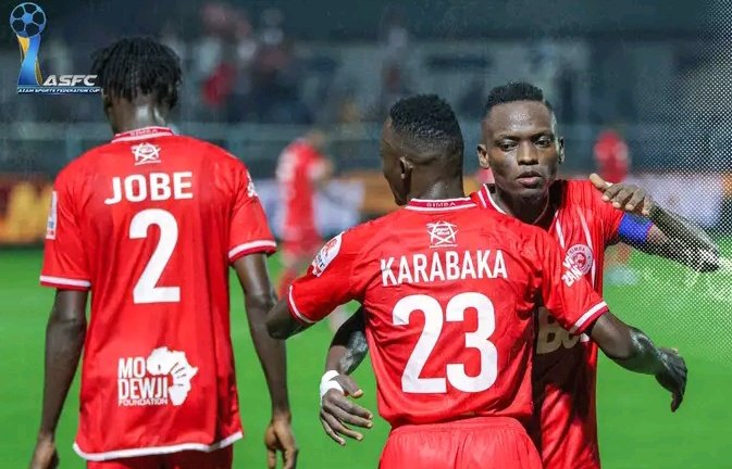 MwanaHabariNews's tweet photo. KOMBE LA #ASFC 

FT: Simba SC 4-0 Tembo FC
⚽ Luis Miquissone
⚽ Said Ntibanzokiza
⚽ Saleh Karabaka
⚽ Omar Jobe

Nani Mchezaji wako Bora wa Mechi??
#AzamSportsFederationCup #SimbaSCVsTemboFC #SimbaSC https://t.co/ETFNn0zyuy
