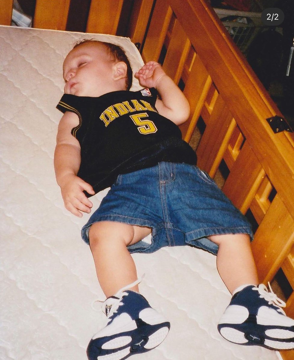 317MadeJay's tweet photo. 2001 to now: Pacers #BoomBaby 
Ain’t no fake fan around here https://t.co/YirLhTpqxO