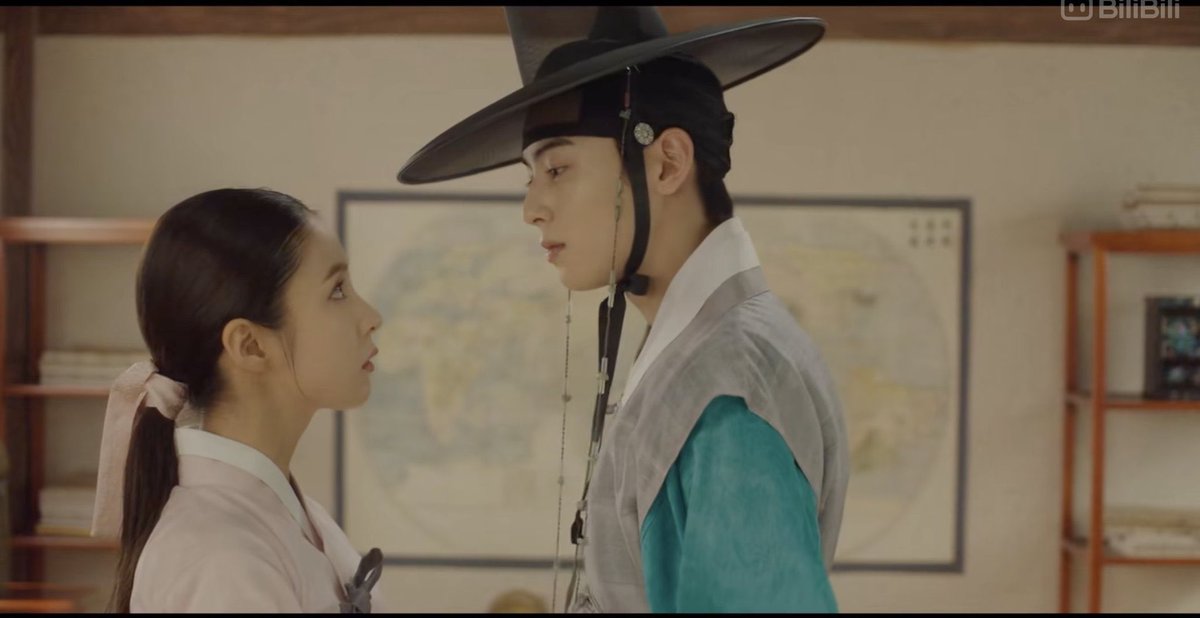 angelveex_'s tweet image. 𝙰ndo modo azulito como el vestuario de nuestro bonito 𝔼zra en el  #신입사관𝙴ρ𝟷𝟻 el cuál que volví a ver porque en serio yo ando demasiado adentrada en el #𝚛ᦅo𝚔𝕚e𖤝h͜i𝚜𝕥o𝚛𝕚an que necesito un poco más de este drama. ¡𝙾rgullosa de our 𝘣aby!

𝐆ā𝕥it𝕒 ค v𝕝o𝑔𝚜 ⸰ֺ⭑