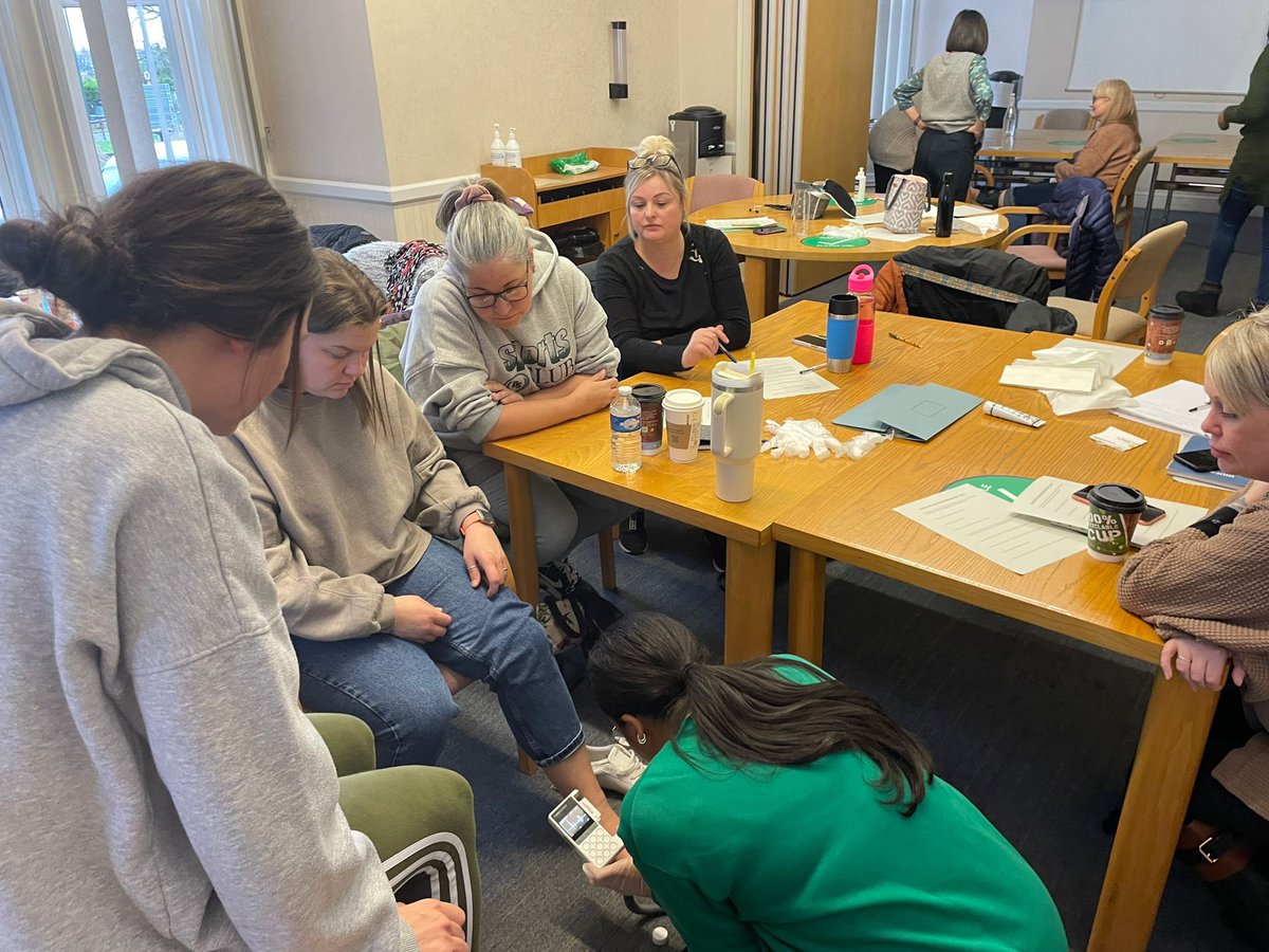 Excellent Leg Ulcer training delivered by <a href="/MichelleS_C/">Michelle Smith-Cockayne</a> <a href="/NViability/">Nottinghamshire Healthcare Tissue Viability Team</a> ! Great attendance from across the care groups in <a href="/NottsHealthcare/">Nottinghamshire Healthcare</a>. Thanks to everyone for really positive feedback and engagement it’s greatly appreciated 🙌 #legsmatter