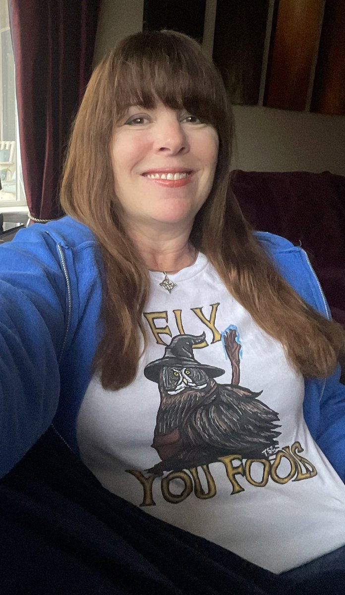 ScorpioLisaM's tweet photo. I love my new Gandalf the Grey Owl shirt from TheShirtZuu, on Etsy. #Gandalf #GandalfTheGrey #Owl #GreatGreyOwl #Tolkien #TolkienFan #spiritanimal #FlyYouFools https://t.co/JonxMi3Uaa