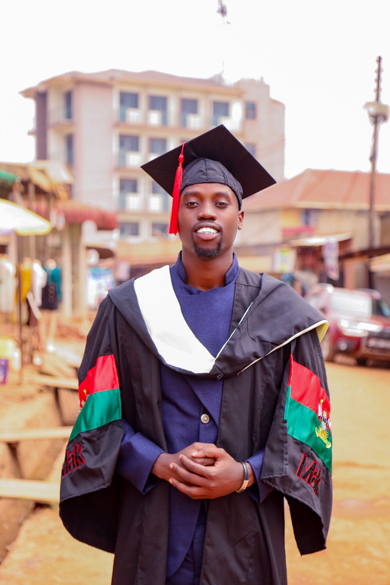 KlytTim's tweet photo. Me. Jay bee  ready for his graduation in #Elite Suits .  For orders inbox us on 0700716932 https://t.co/aId2AUslxP
